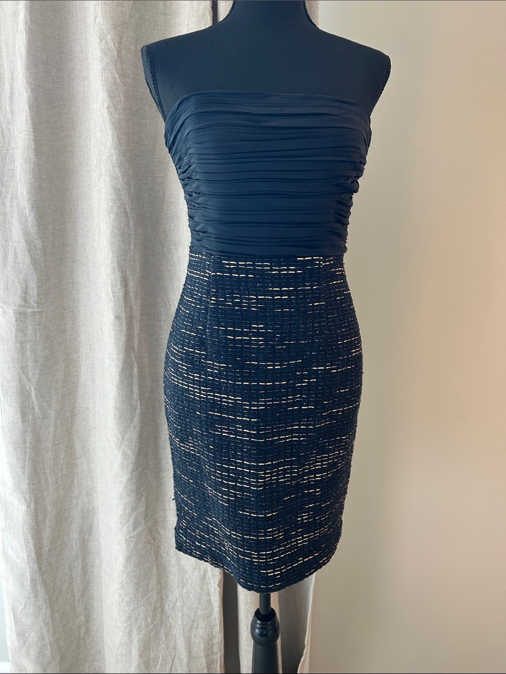 Alice + Olivia Navy Strapless Ruched Bodice Tweed Pencil Dress